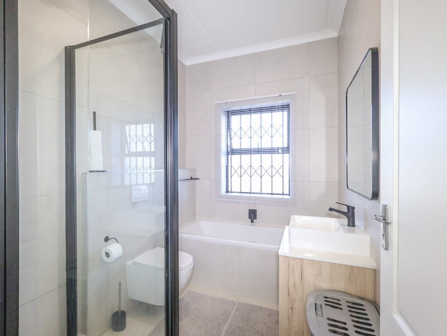 3 Bedroom Property for Sale in Sandown Western Cape